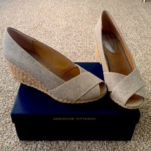 Adrienne Vittadini open toe wedge espadrilles